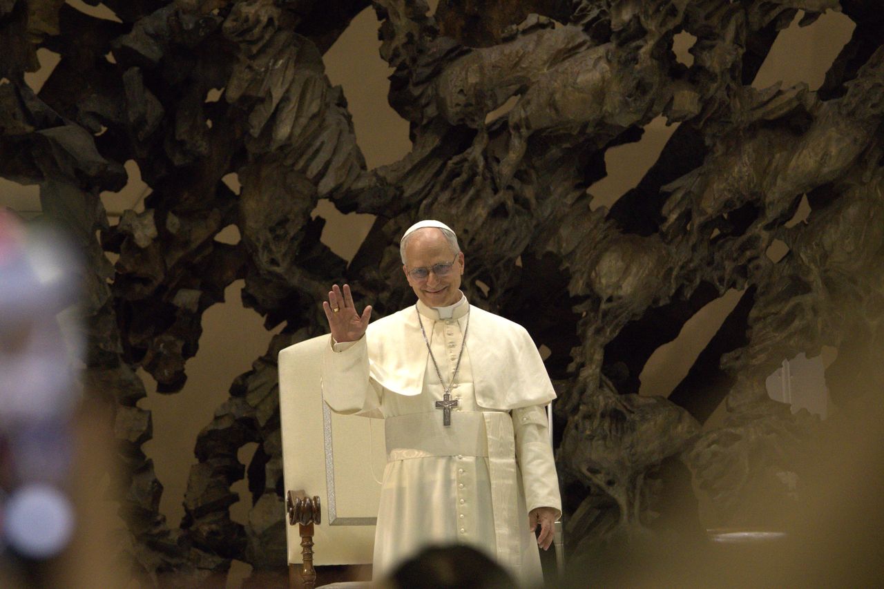 Leader of 830,000 NJ Catholics defends pope amid Trump attacks
